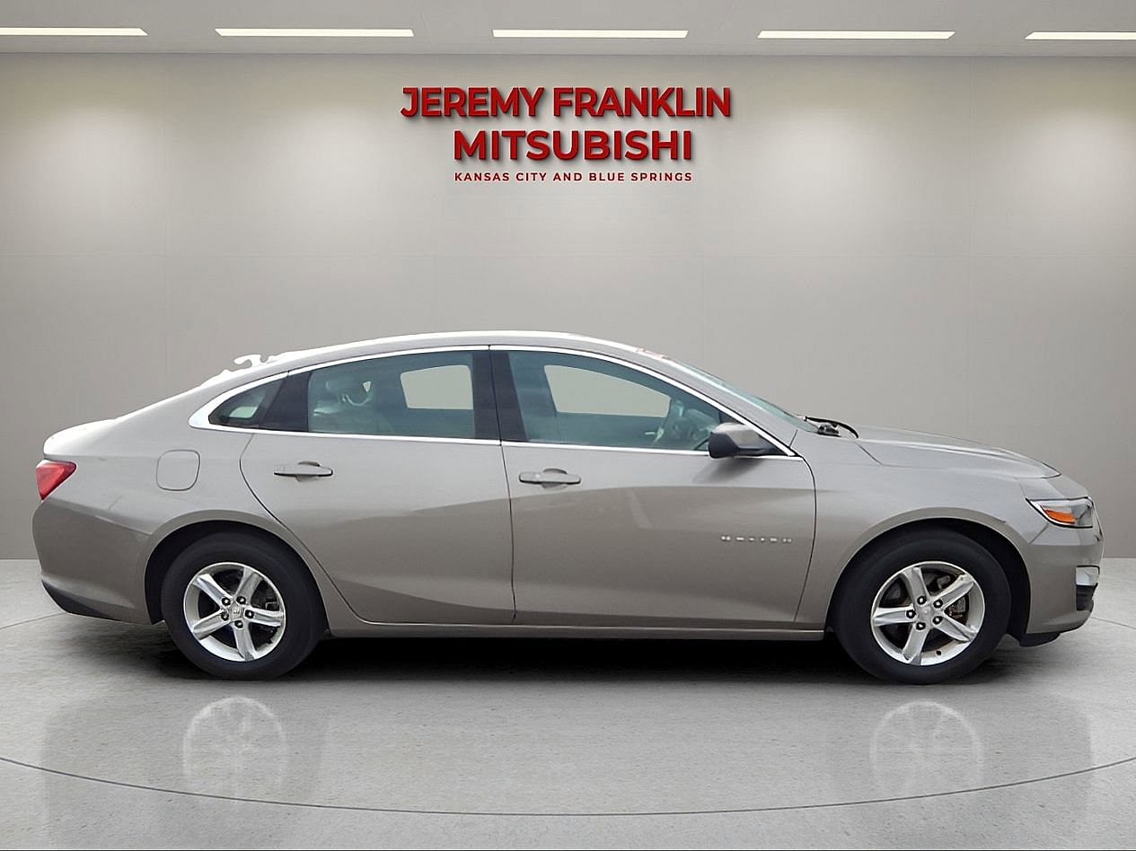 Used 2022 Chevrolet Malibu 1FL with VIN 1G1ZC5ST0NF178622 for sale in Kansas City