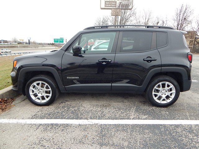 2021 Jeep Renegade Latitude photo 9