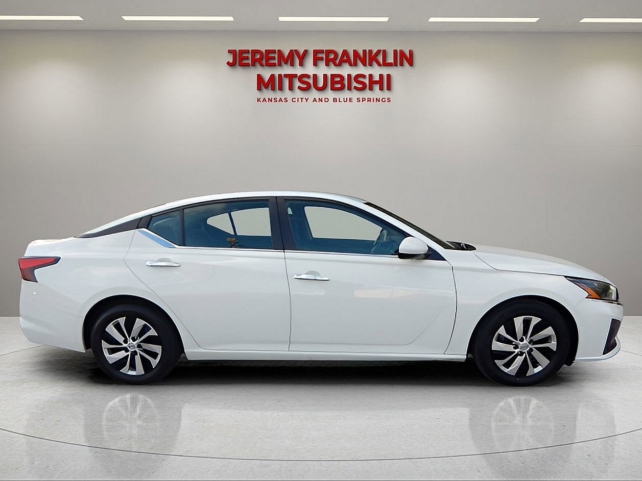 Used 2023 Nissan Altima S with VIN 1N4BL4BV0PN326772 for sale in Kansas City