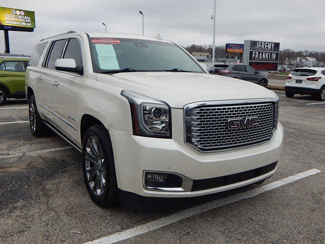 GMC Yukon XL's photo