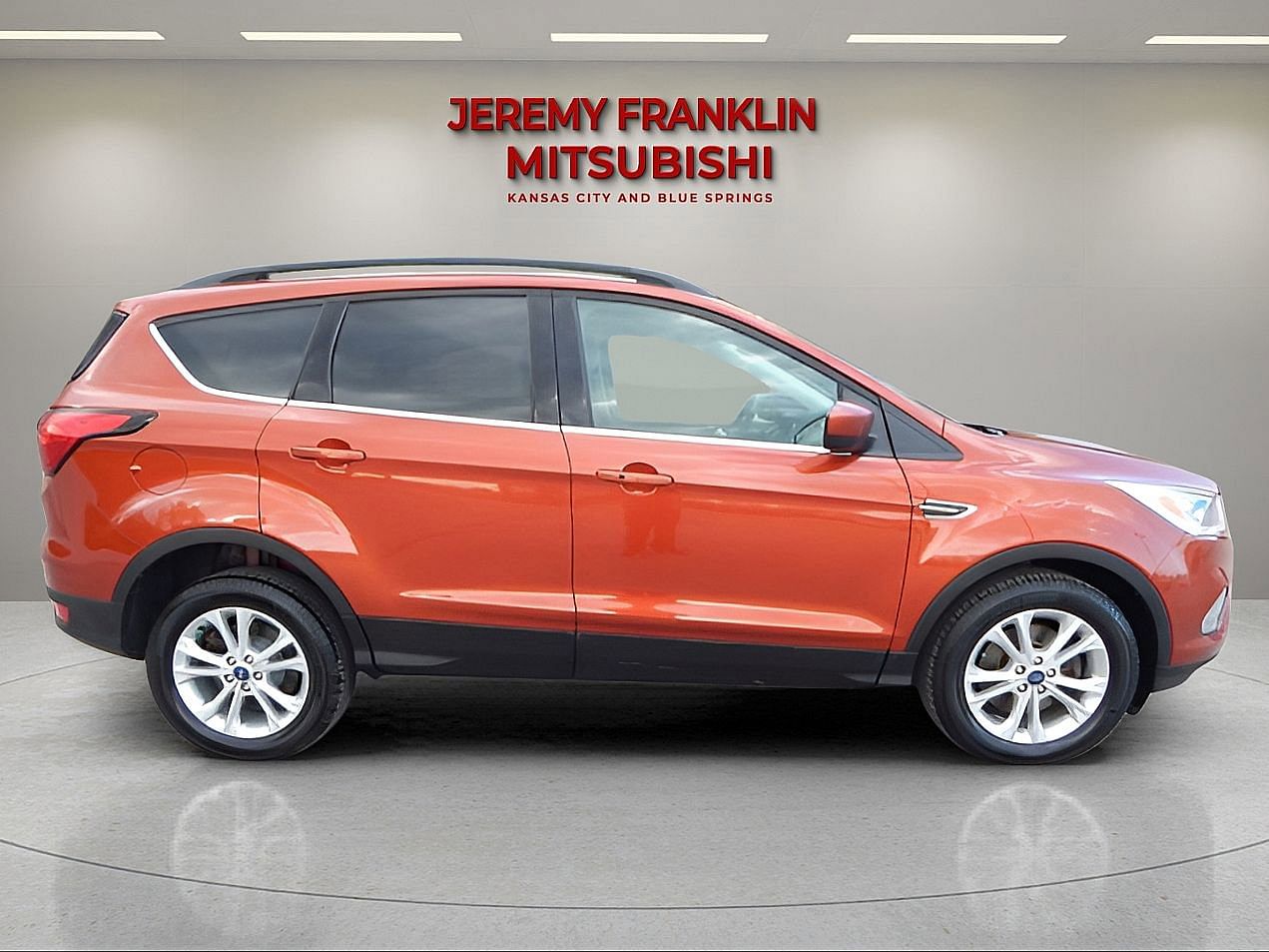 Used 2019 Ford Escape SEL with VIN 1FMCU9H96KUB39503 for sale in Kansas City