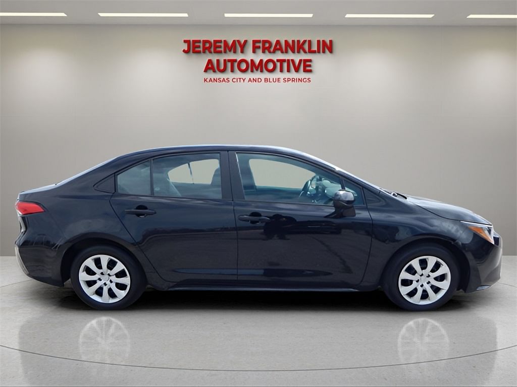 Used 2024 Toyota Corolla LE with VIN 5YFB4MDE6RP169310 for sale in Kansas City