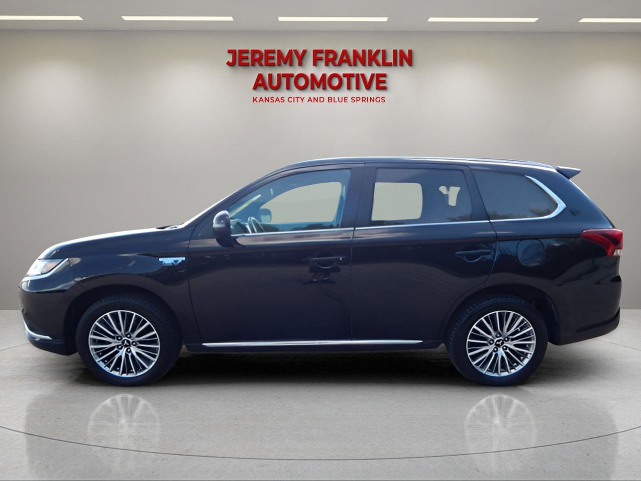 Used 2020 Mitsubishi Outlander SEL with VIN JA4J24A52LZ010149 for sale in Kansas City