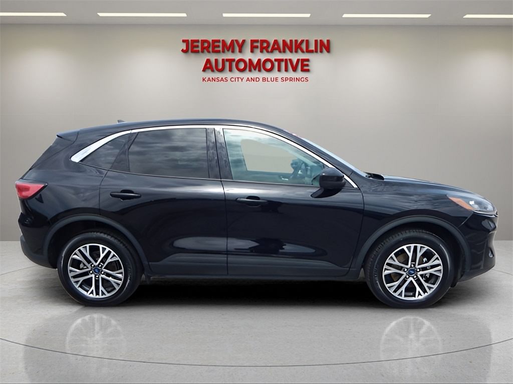 Used 2022 Ford Escape SEL with VIN 1FMCU9H96NUB01421 for sale in Kansas City