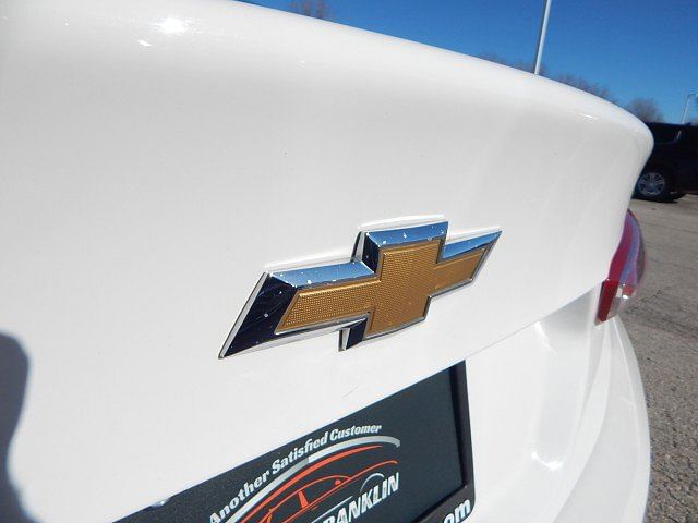 2022 Chevrolet Malibu 1LT photo 5