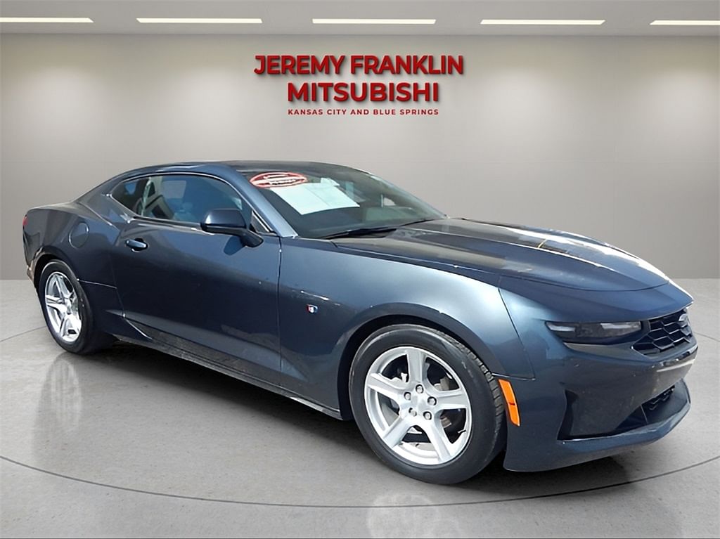 Used 2023 Chevrolet Camaro 1LT with VIN 1G1FB1RX0P0133483 for sale in Kansas City