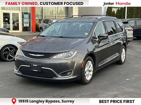 1 image of 2018 Chrysler Pacifica Touring-L Plus