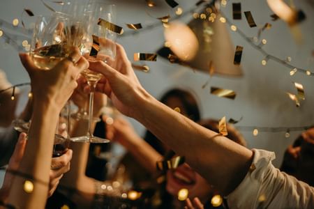 How To Host An End Of Summer Backyard Party