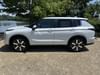 6 thumbnail image of  2025 Mitsubishi Outlander SE