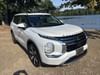 2 thumbnail image of  2025 Mitsubishi Outlander SE