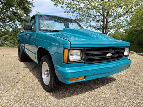 1 image of 1985 Chevrolet S-10 EXT CAB