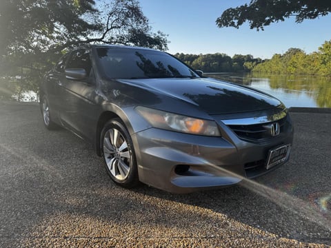 1 image of 2012 Honda Accord Cpe EX-L
