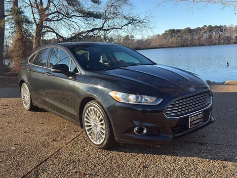 1 image of 2015 Ford Fusion Titanium