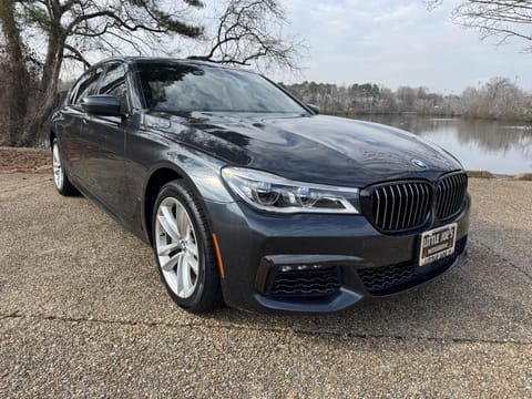 1 image of 2016 BMW 7 Series 750i xDrive