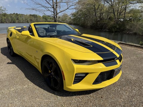 1 image of 2016 Chevrolet Camaro 2SS