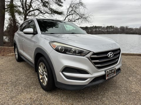 1 image of 2016 Hyundai Tucson SE