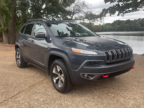 1 image of 2016 Jeep Cherokee Trailhawk