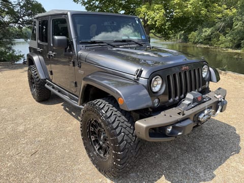 1 image of 2016 Jeep Wrangler Unlimited 75th Anniversary