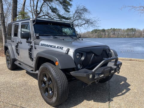 1 image of 2016 Jeep Wrangler Unlimited Sport
