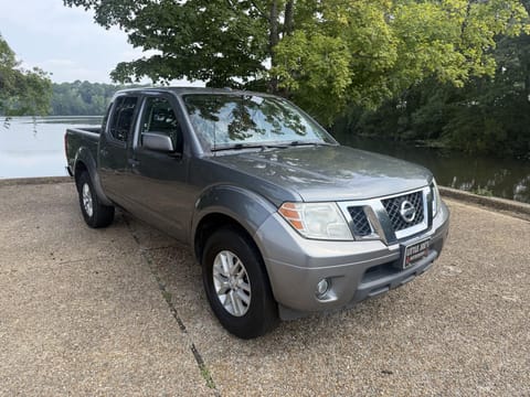 1 image of 2016 Nissan Frontier SV
