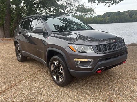 1 image of 2017 Jeep Compass Trailhawk