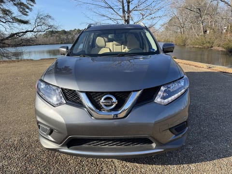 1 image of 2018 Nissan Rogue SV