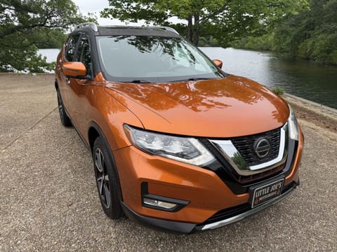 1 image of 2019 Nissan Rogue SL