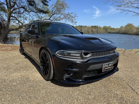 1 image of 2020 Dodge Charger Scat Pack