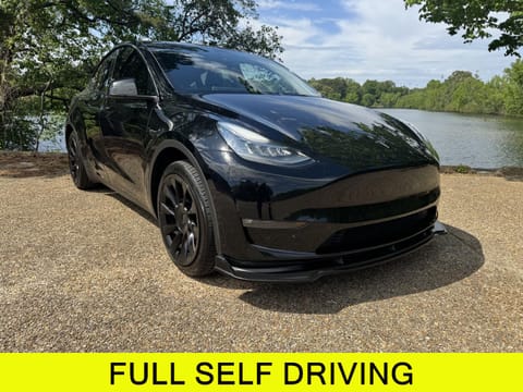 1 image of 2021 Tesla Model Y Standard Range