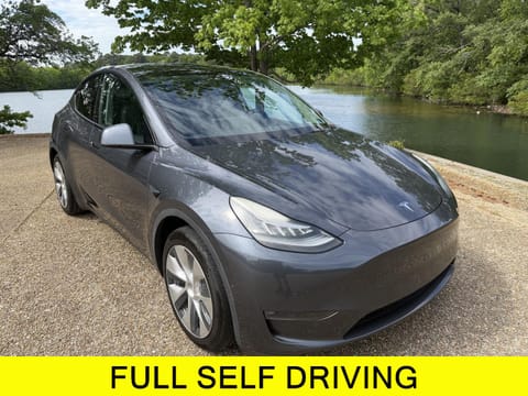 1 image of 2021 Tesla Model Y Standard Range