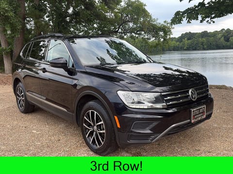 1 image of 2021 Volkswagen Tiguan SE