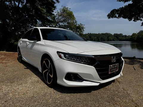 1 image of 2022 Honda Accord Sport