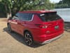 9 thumbnail image of  2022 Mitsubishi Outlander SE