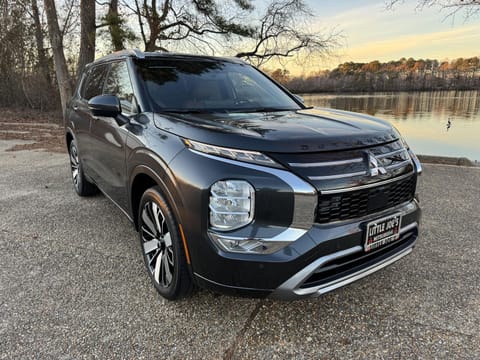 1 image of 2026 Mitsubishi Outlander SEL