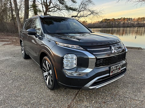 1 image of 2026 Mitsubishi Outlander SEL