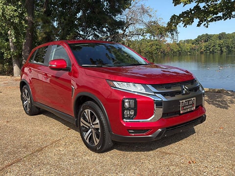 1 image of 2027 MITSUBISHI OUTLANDER SPORT SE 2.0 FWD