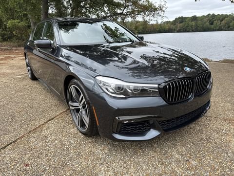 1 image of 2018 BMW 7 Series 740i