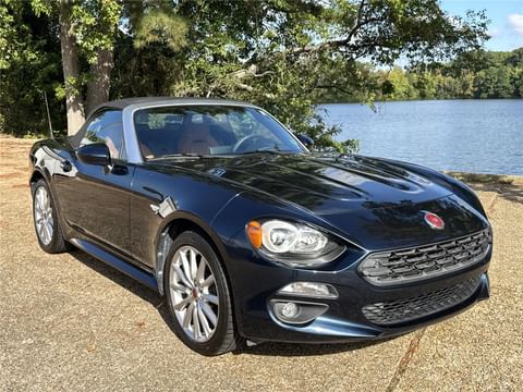 1 image of 2019 FIAT 124 Spider Lusso