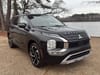 1 thumbnail image of  2022 Mitsubishi Outlander SE