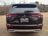 6 thumbnail image of  2022 Mitsubishi Outlander SE