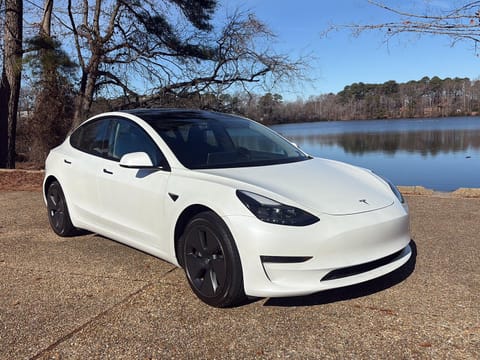 1 image of 2022 Tesla Model 3 Long Range