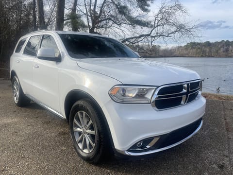 1 image of 2017 Dodge Durango SXT