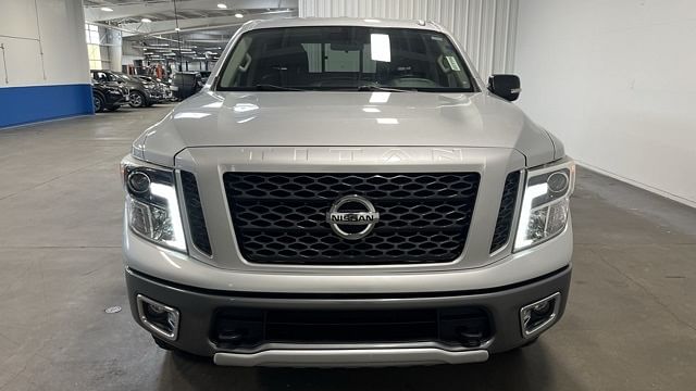 2017 Nissan Titan PRO-4X photo 8