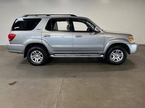 2005 Toyota Sequoia SR5