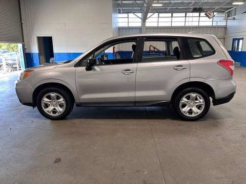 2016 Subaru Forester 2.5i