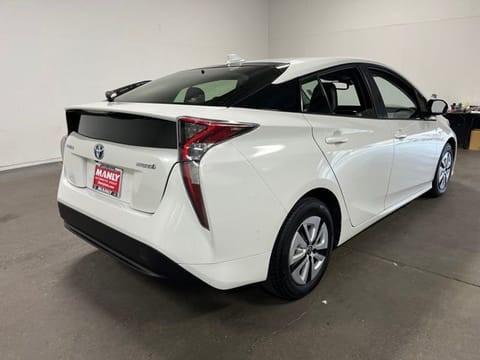 2016 Toyota Prius Four