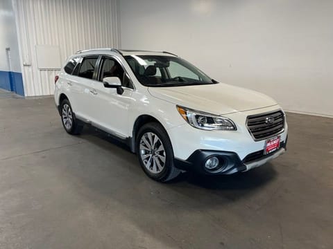 1 image of 2017 Subaru Outback 2.5i