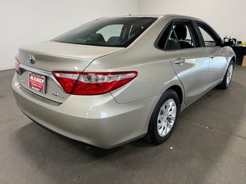 2017 Toyota Camry Hybrid LE
