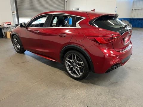 2018 INFINITI QX30 Sport
