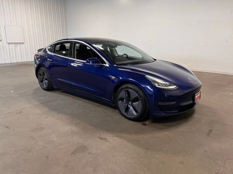 1 image of 2018 Tesla Model 3 Long Range